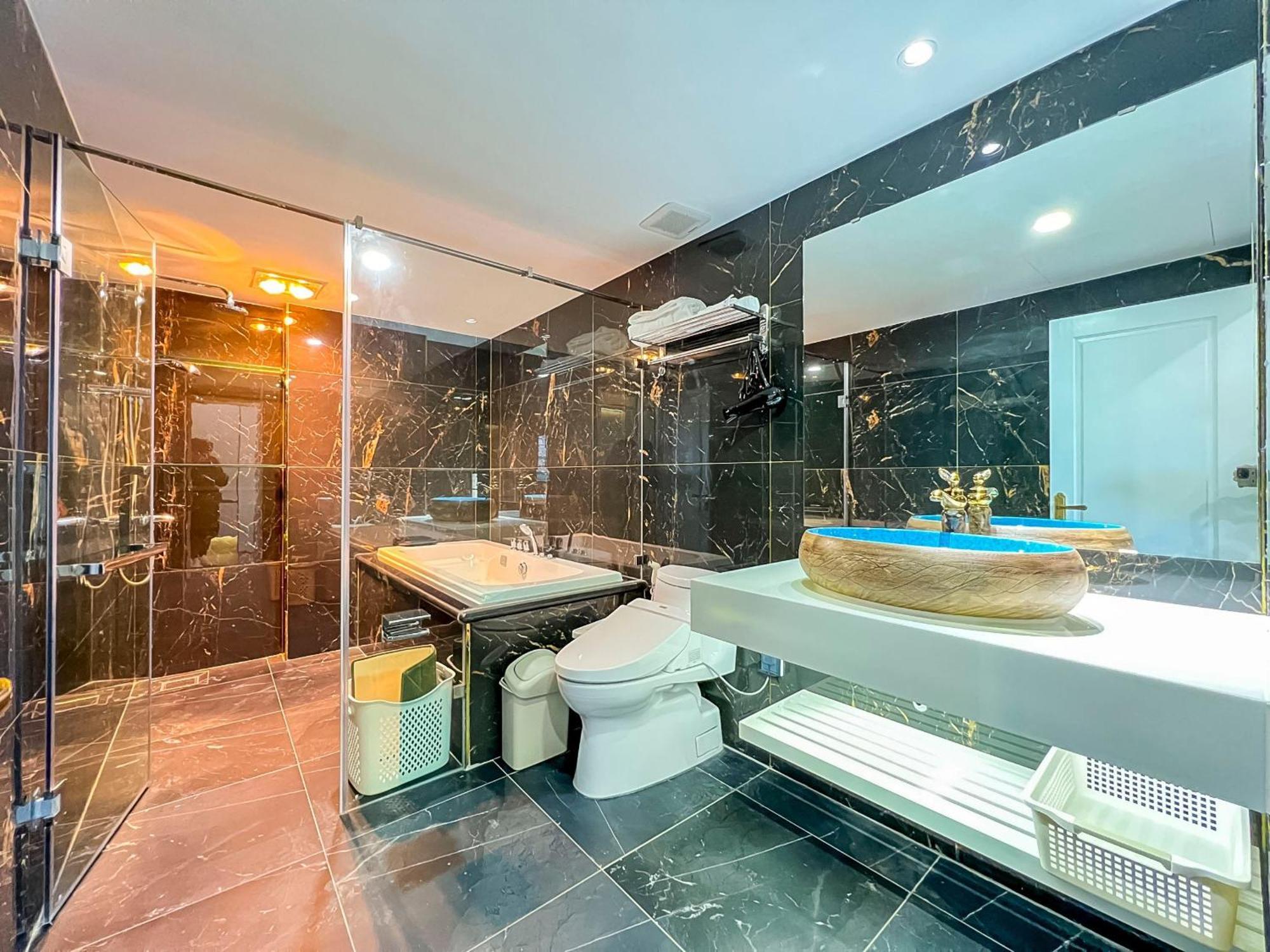 Linh Lang - Ho Hien Dai Apartment